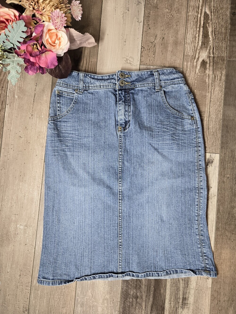 Carolina Blues Women's Classic Medium Wash Blue Denim Pencil Skirt Size Small